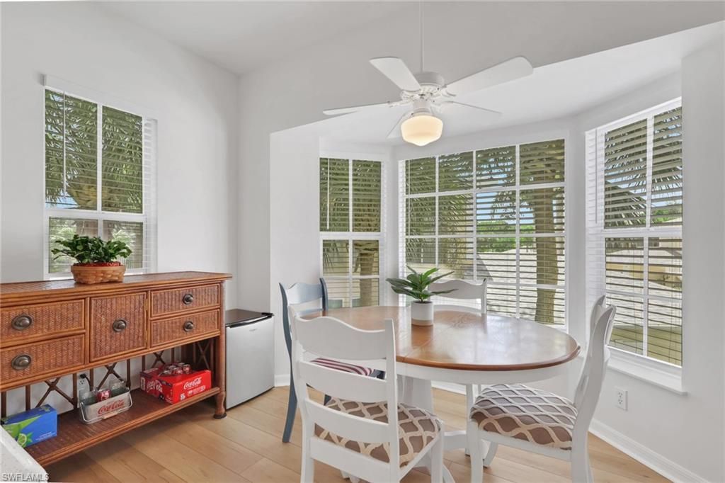 680 Wiggins Lake Dr, Unit 202, Naples, FL 34110 Photo