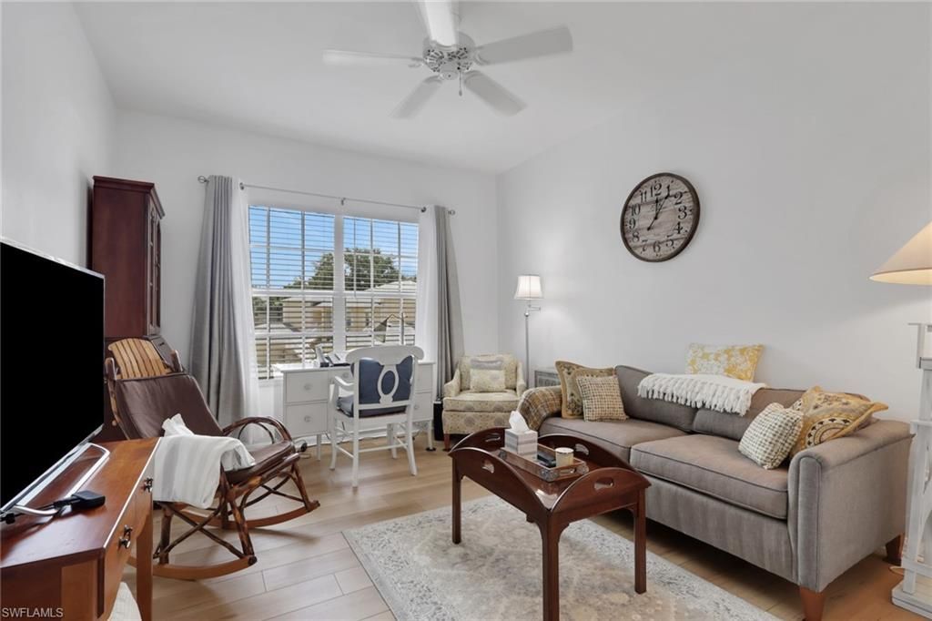 680 Wiggins Lake Dr, Unit 202, Naples, FL 34110 Photo