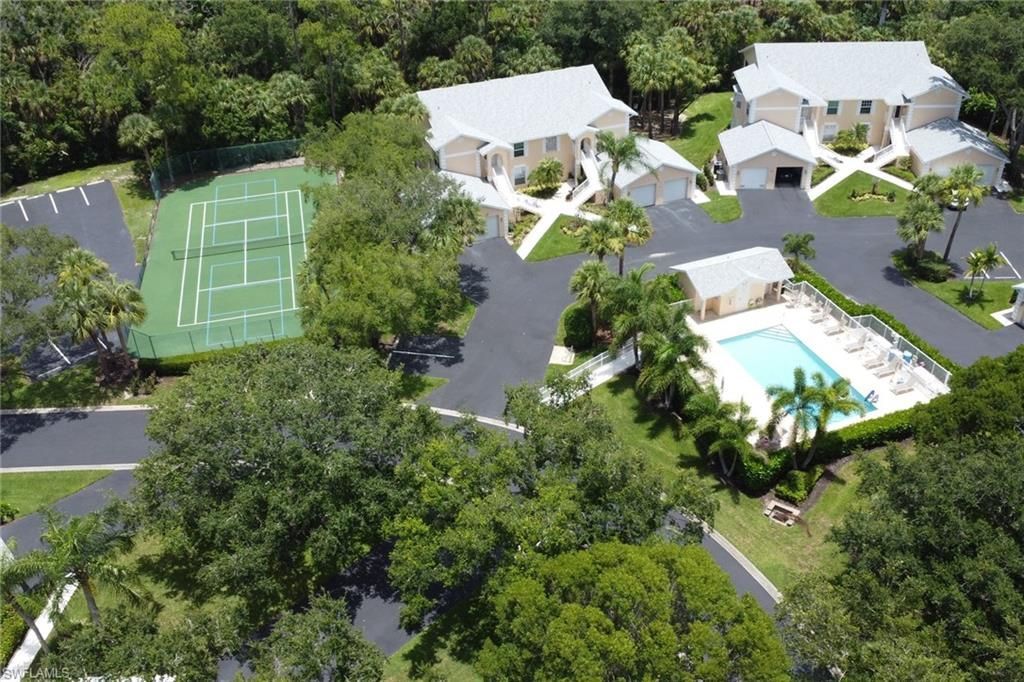 680 Wiggins Lake Dr, Unit 202, Naples, FL 34110 Photo