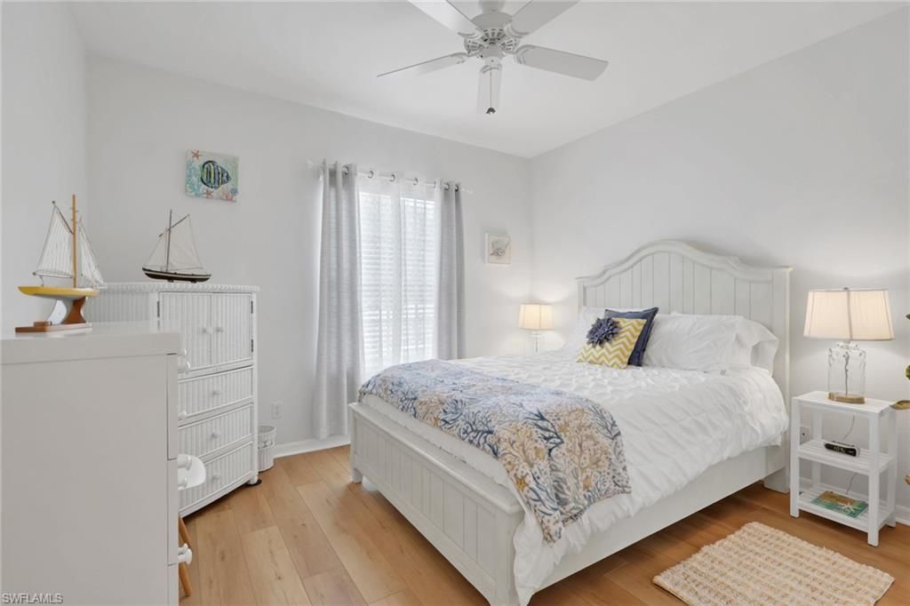 680 Wiggins Lake Dr, Unit 202, Naples, FL 34110 Photo