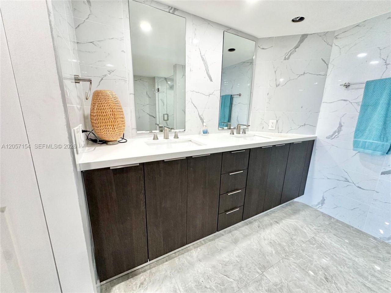 1717 N Bayshore Dr , Unit A-1534, Miami, FL 33132 Photo