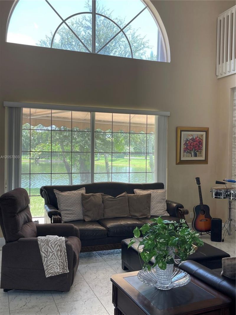 340 SW 167th Ave, Pembroke Pines, FL 33027 Photo