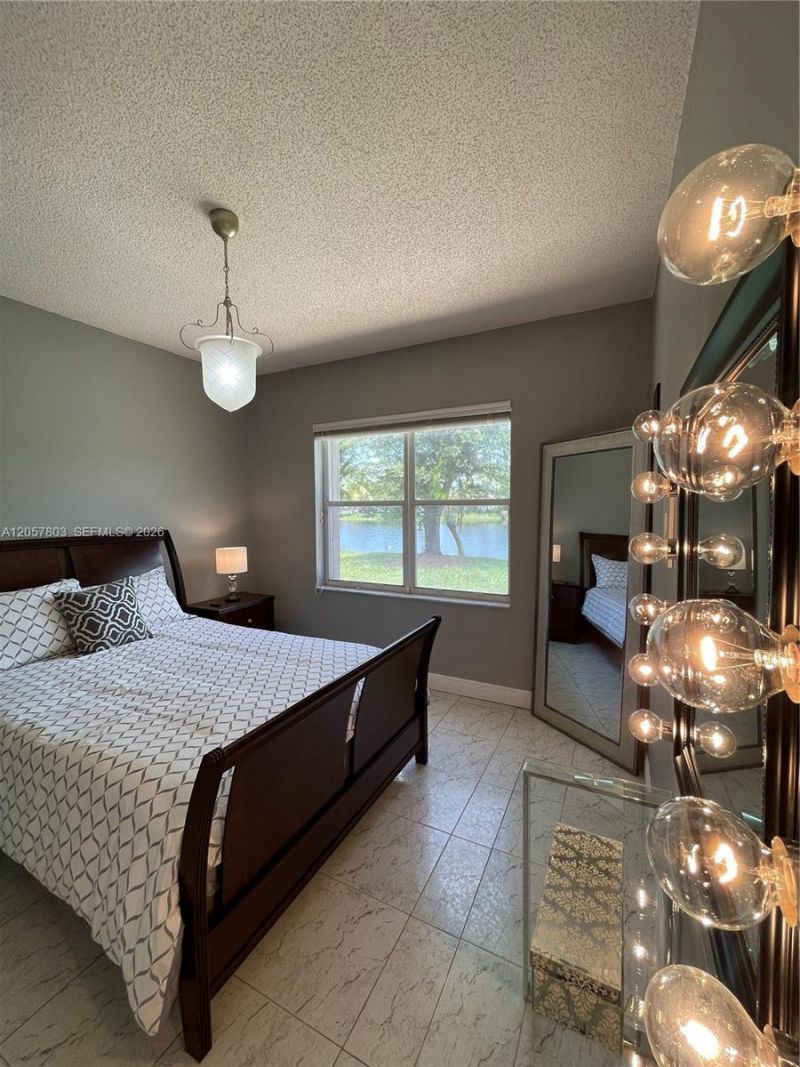 340 SW 167th Ave, Pembroke Pines, FL 33027 Photo
