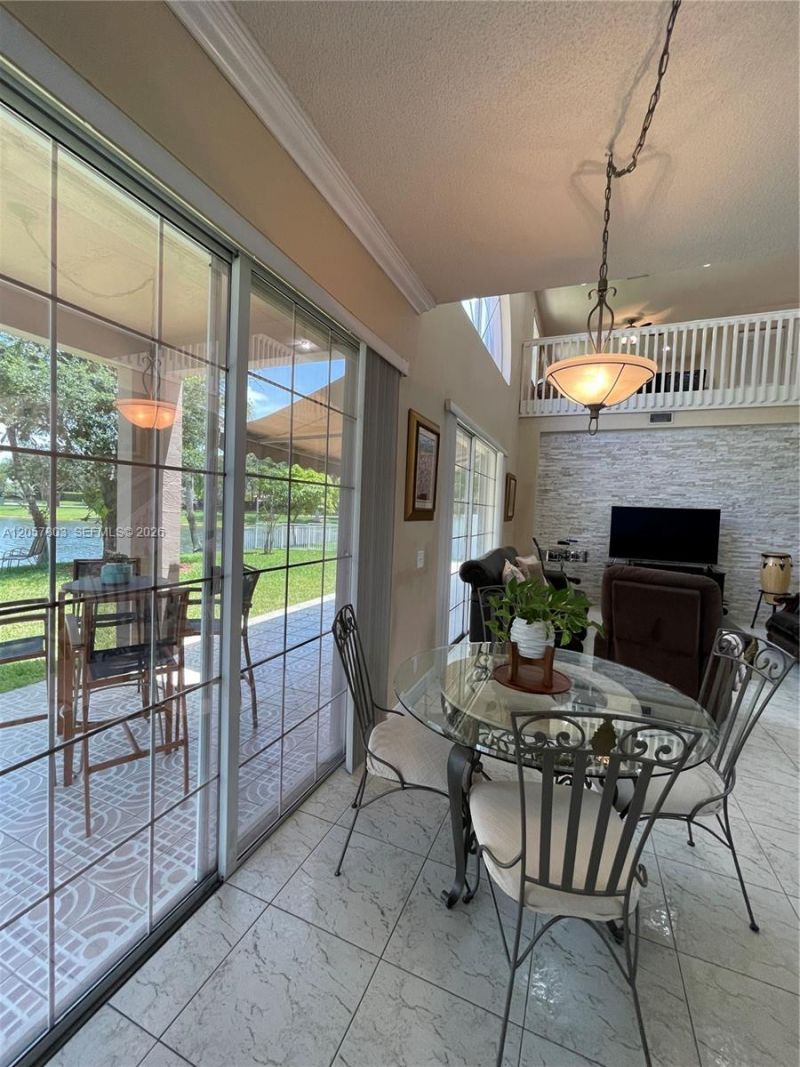 340 SW 167th Ave, Pembroke Pines, FL 33027 Photo
