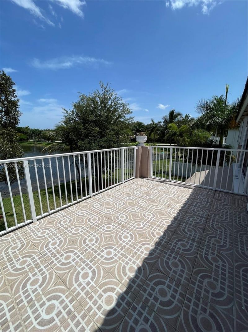 340 SW 167th Ave, Pembroke Pines, FL 33027 Photo