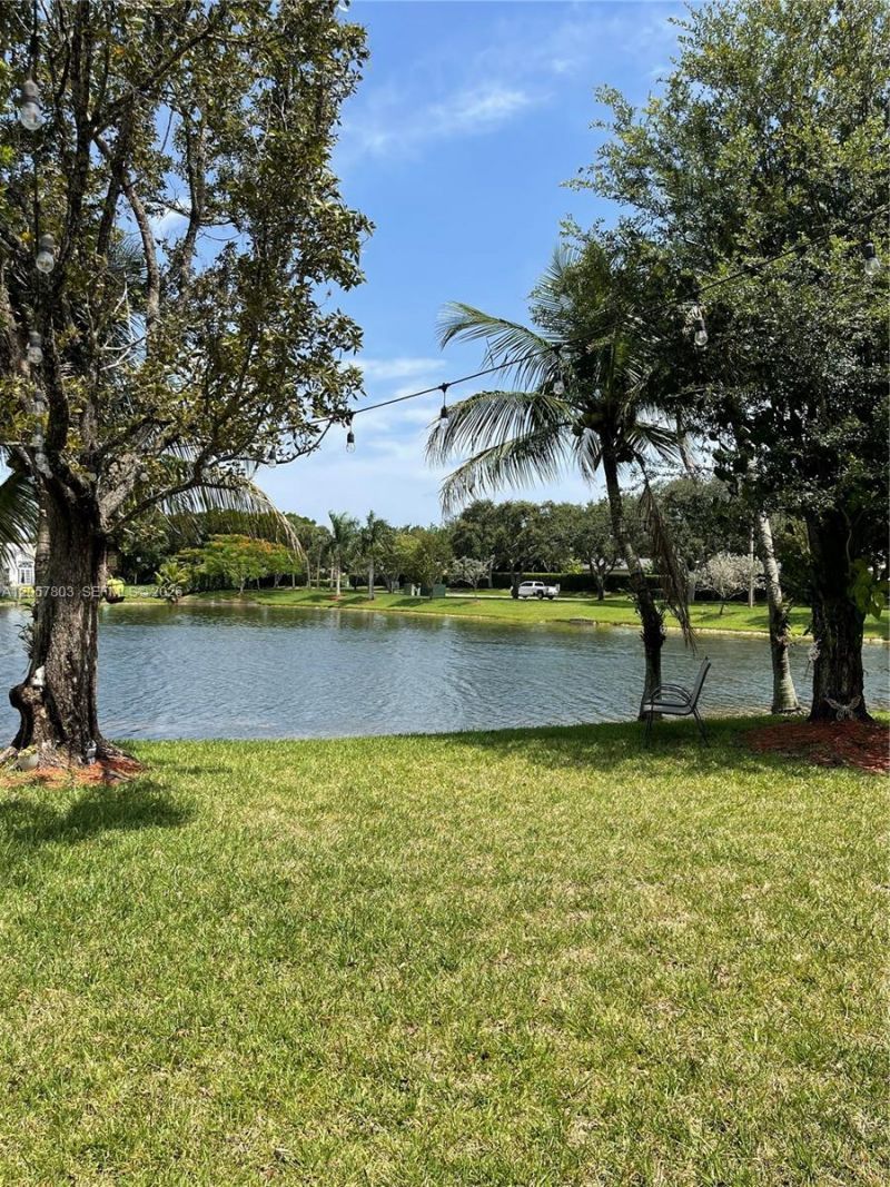 340 SW 167th Ave, Pembroke Pines, FL 33027 Photo