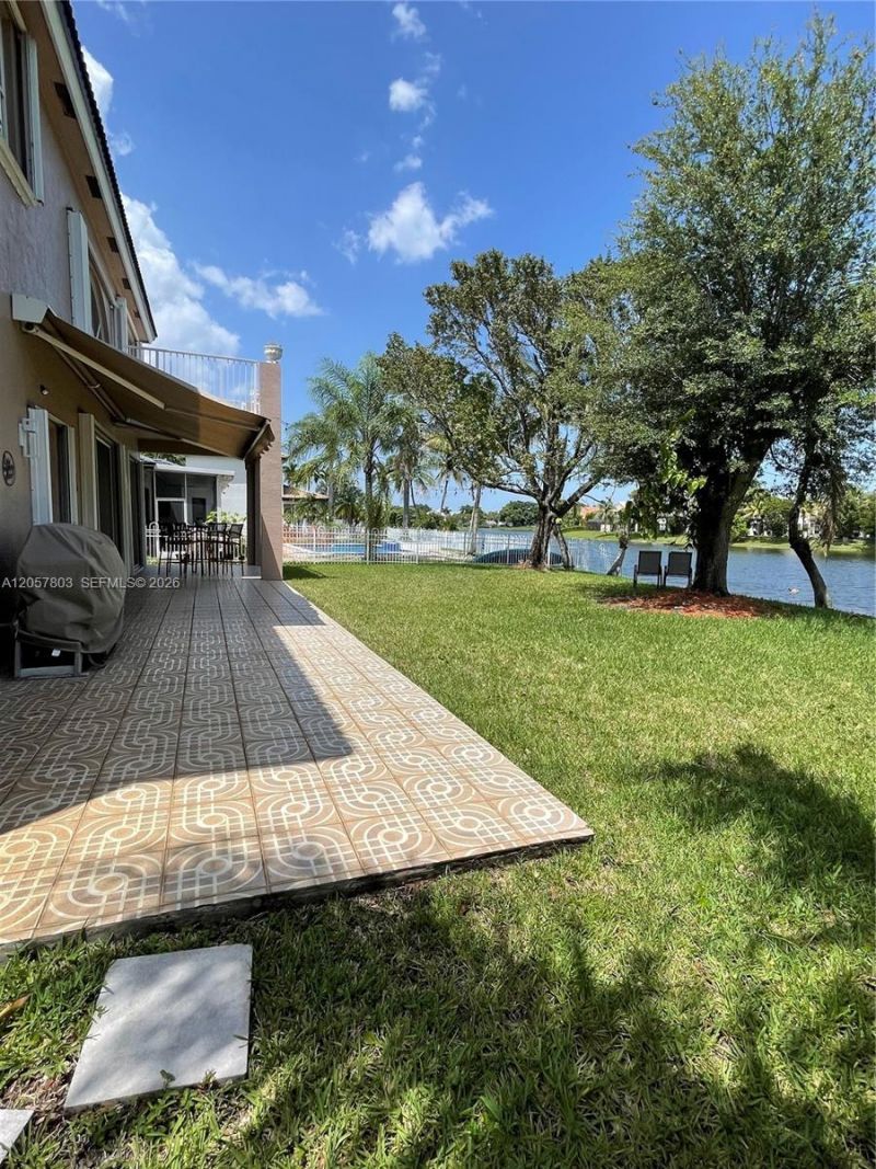340 SW 167th Ave, Pembroke Pines, FL 33027 Photo