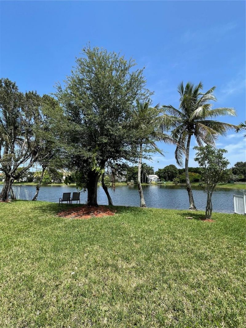 340 SW 167th Ave, Pembroke Pines, FL 33027 Photo