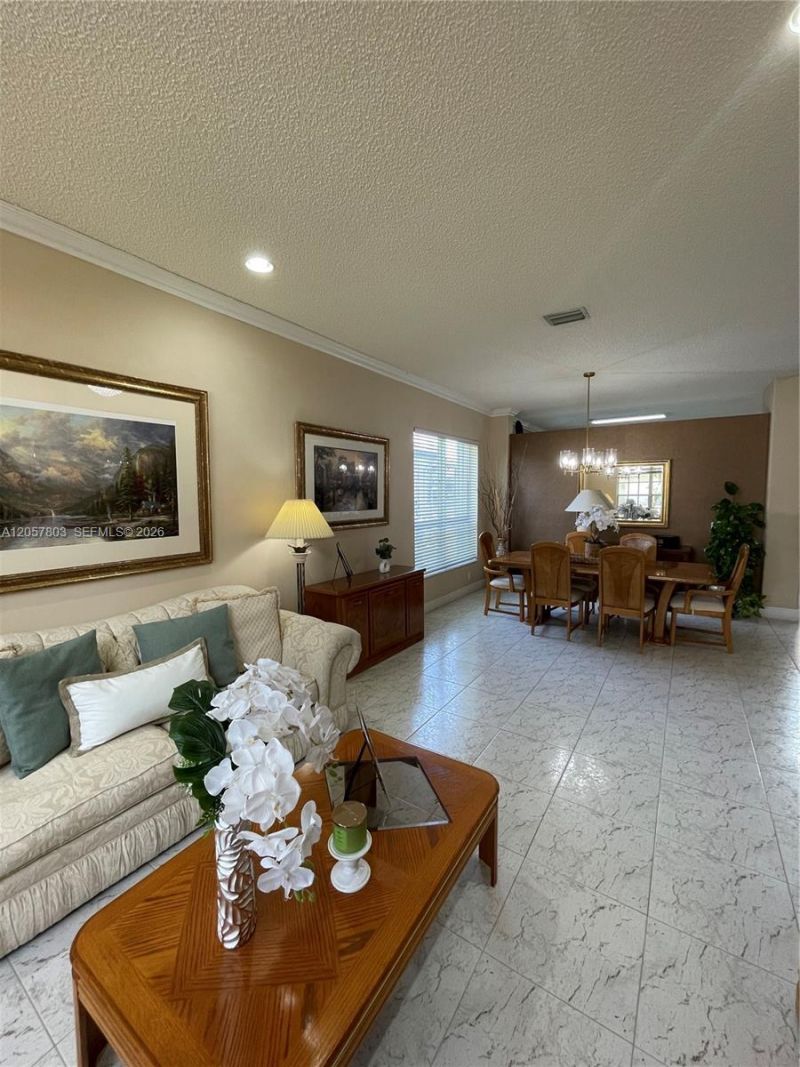 340 SW 167th Ave, Pembroke Pines, FL 33027 Photo
