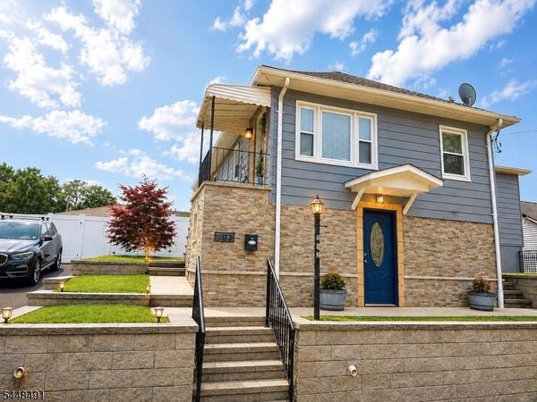 112 Chestnut St, Lodi, NJ 07644