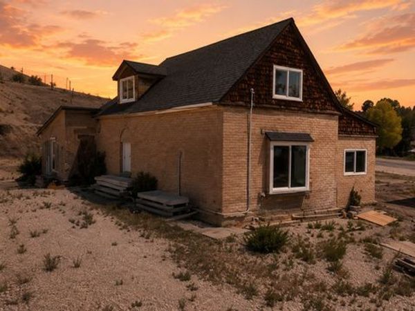 40 W 200 N, Castle Dale, UT 84513