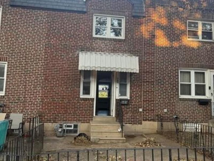 585 Snowden Road, Upper Darby, PA 19082 Main Photo