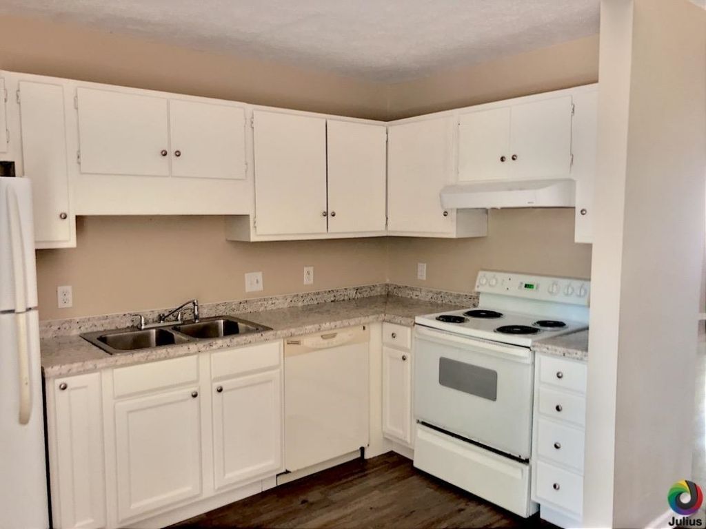 4559 Tarpon Bay Rd.  Photo 5