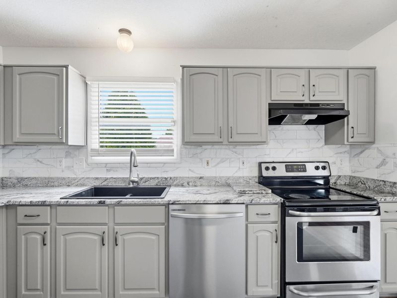 2883 Jared Place, Columbus, OH 43219 Photo 17