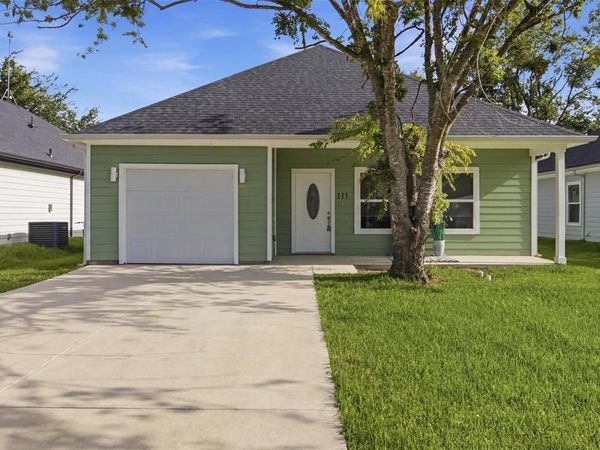 111 Newton Lane, Gun Barrel City, TX 75156