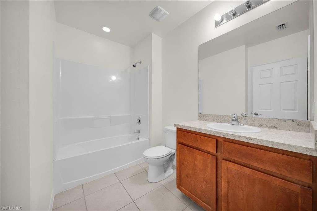 3477 Acapulco Cir, Cape Coral, FL 33909 Photo