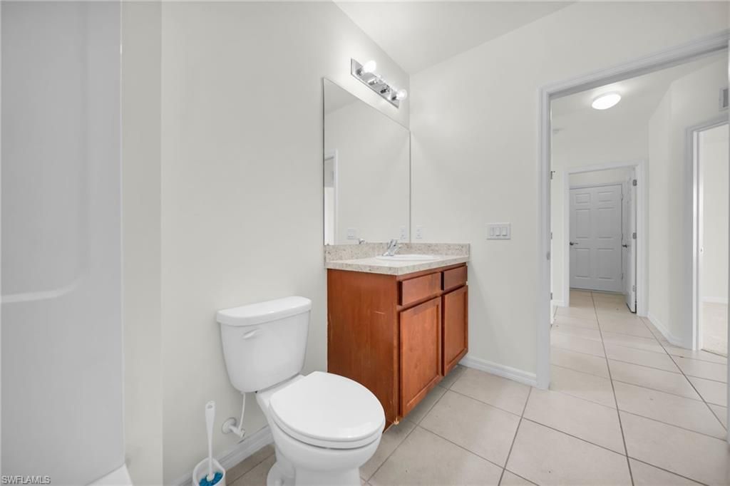 3477 Acapulco Cir, Cape Coral, FL 33909 Photo