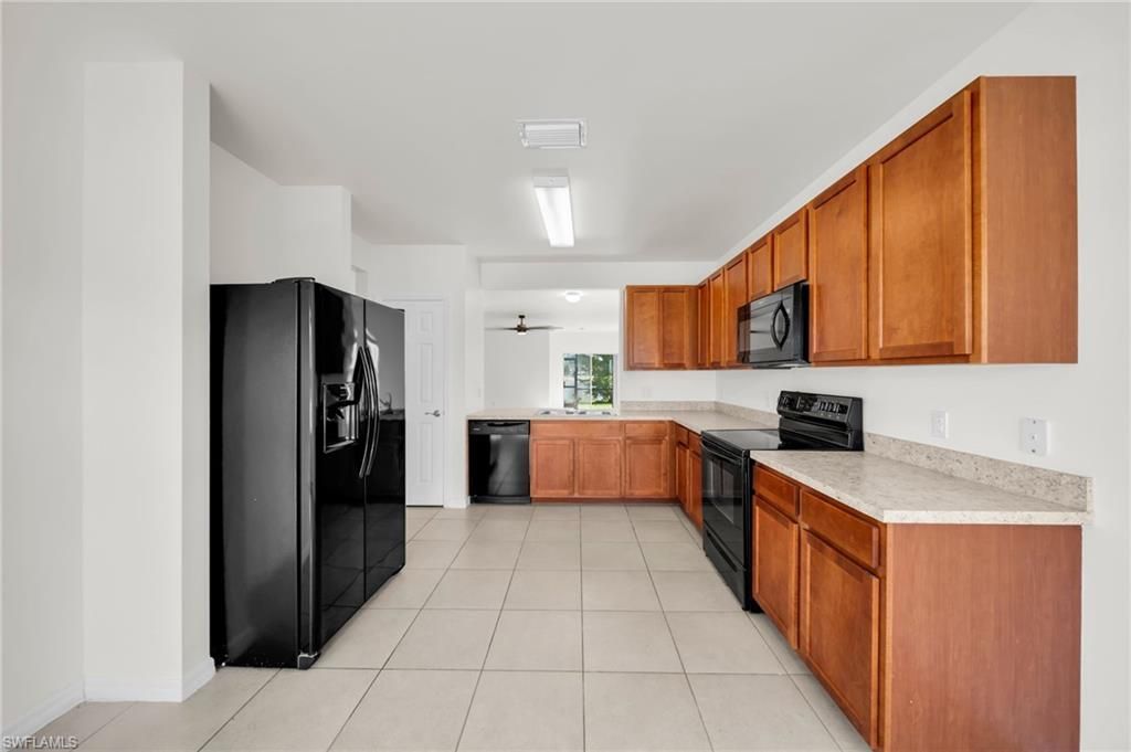 3477 Acapulco Cir, Cape Coral, FL 33909 Photo
