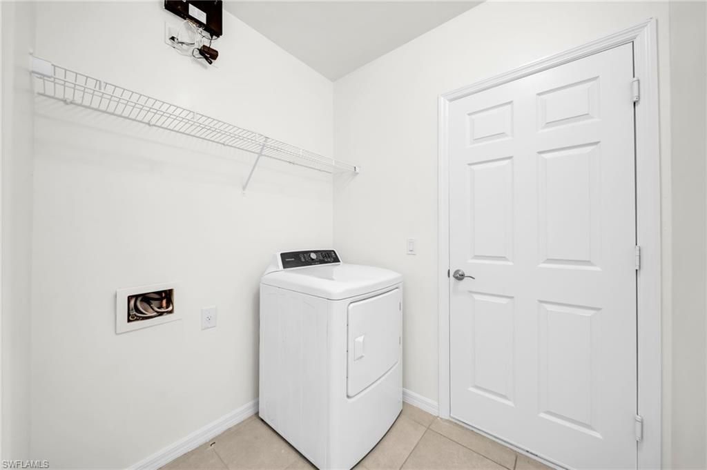 3477 Acapulco Cir, Cape Coral, FL 33909 Photo