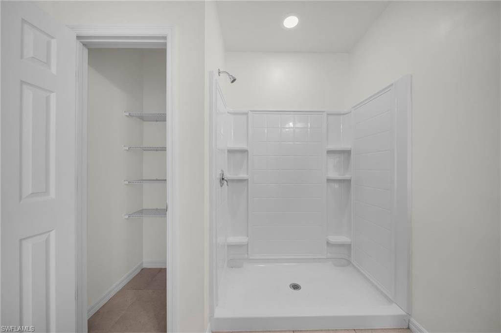 3477 Acapulco Cir, Cape Coral, FL 33909 Photo
