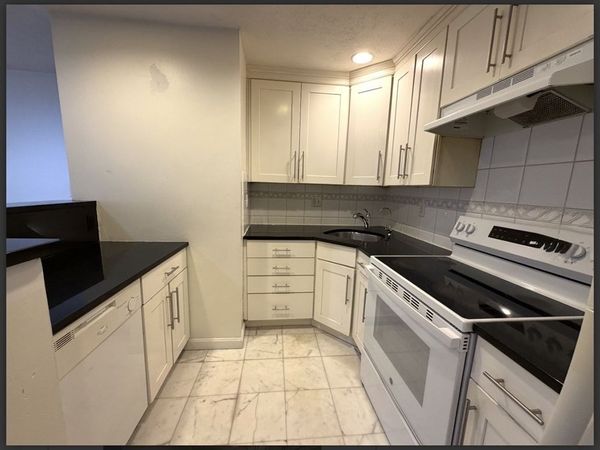 70 Lafayette, Unit 27, Chelsea, MA 02150