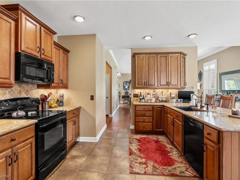 1805 E Western Reserve Road, Unit 68, Youngstown, OH 44514 Photo 13