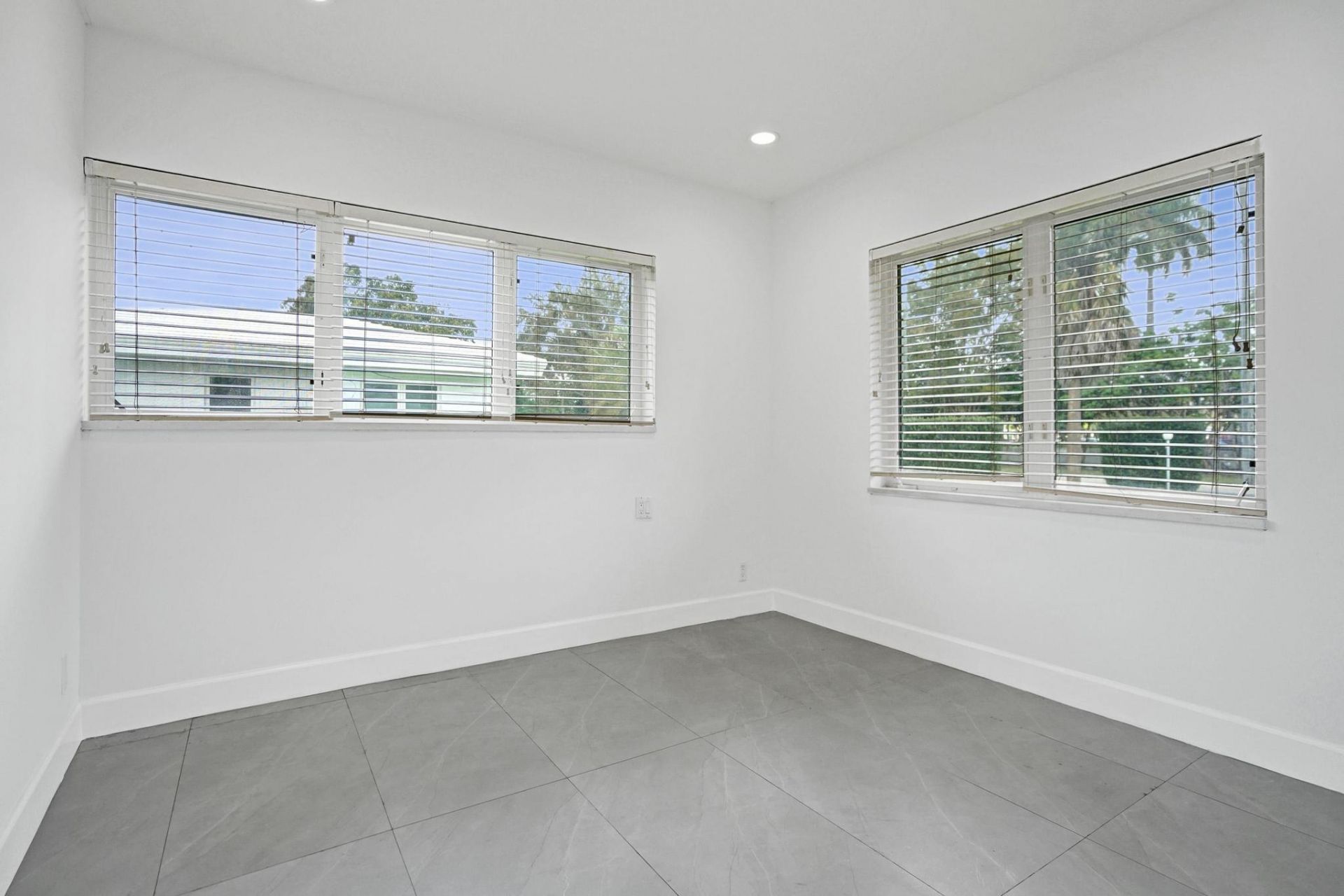 6700 E Tropical Way, Unit 1, Plantation, FL 33317 Photo