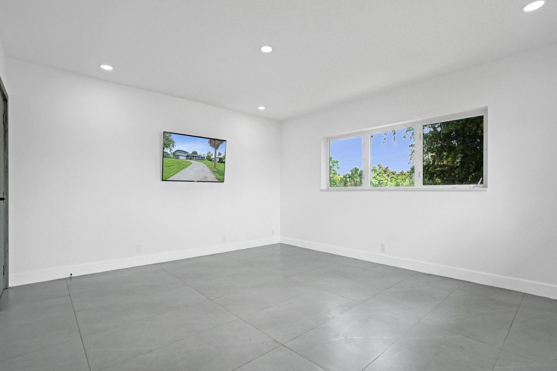 6700 E Tropical Way, Unit 1, Plantation, FL 33317 Photo
