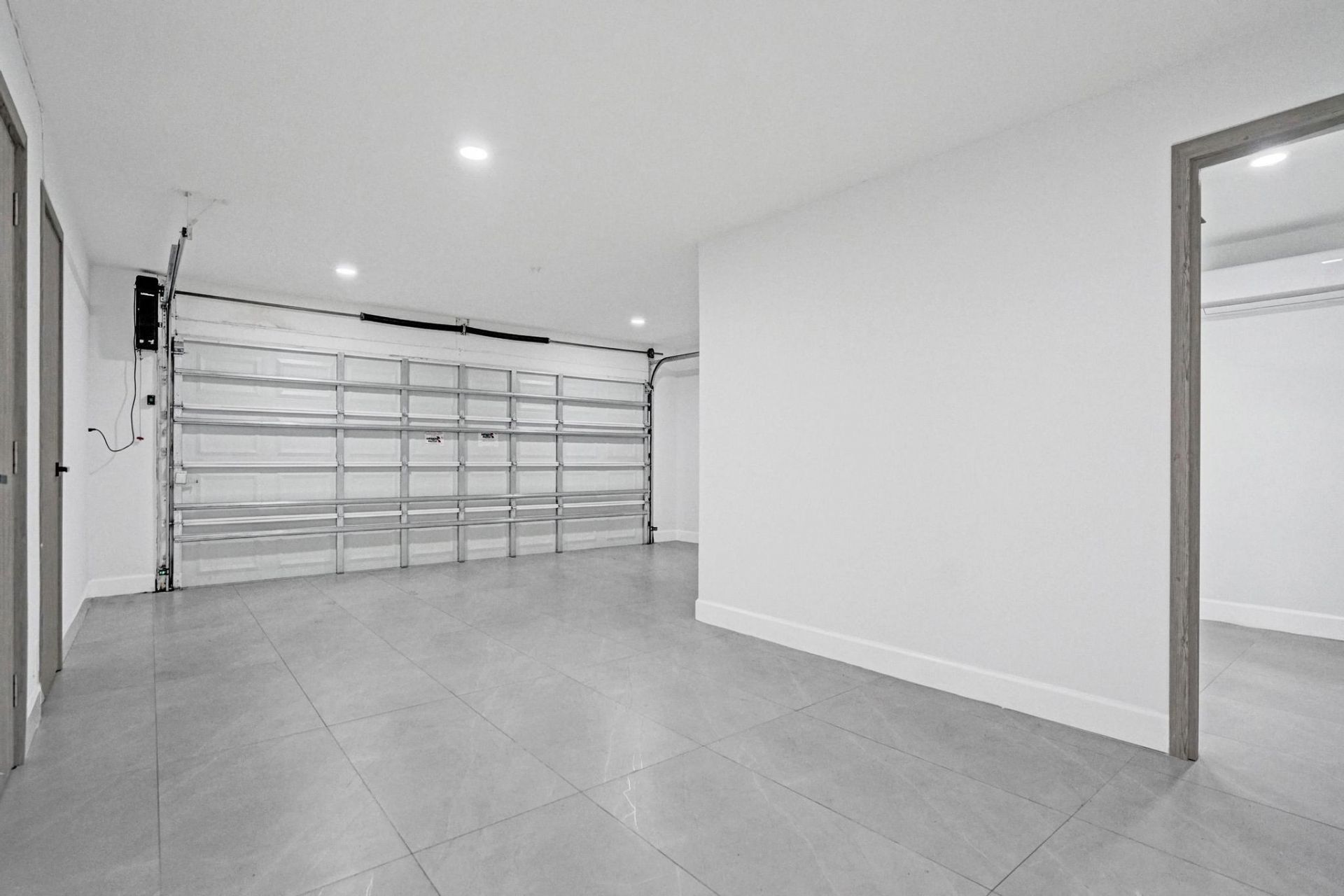 6700 E Tropical Way, Unit 1, Plantation, FL 33317 Photo