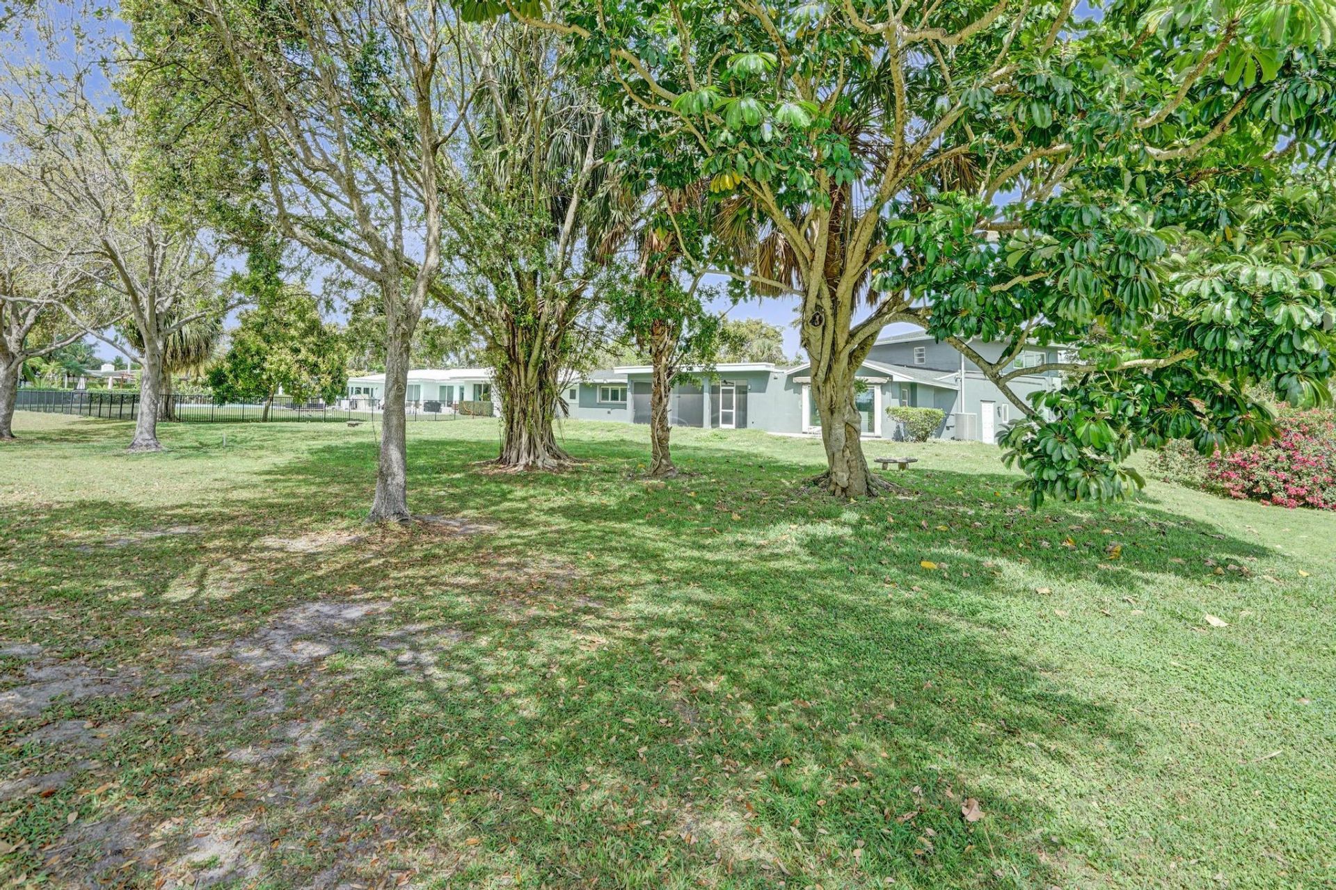 6700 E Tropical Way, Unit 1, Plantation, FL 33317 Photo