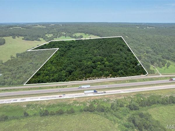 000 Garden Crest Road , Stoutland, MO 65567