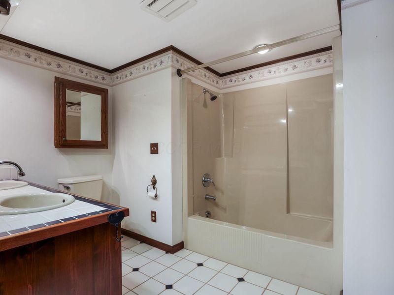3455 Linn Drive, Zanesville, OH 43701 Photo 34