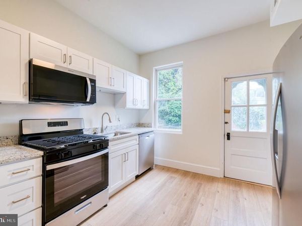 517 E 38TH STREET , BALTIMORE, MD 21218