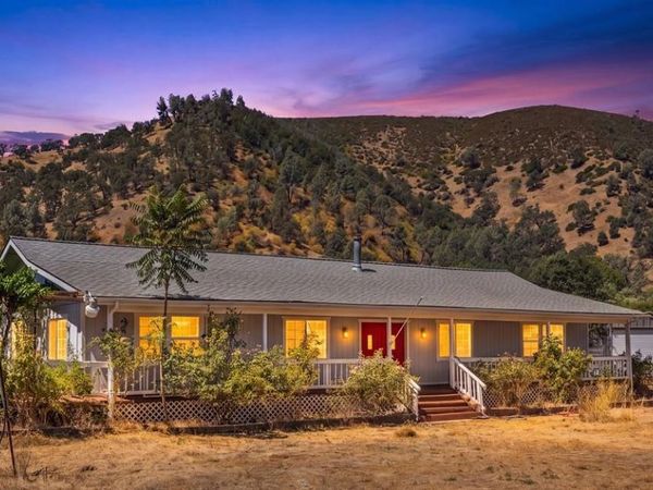 1633 New Long Valley Road, Clearlake Oaks, CA 95423