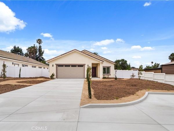 9265 Duncan Avenue, Riverside, CA 92503