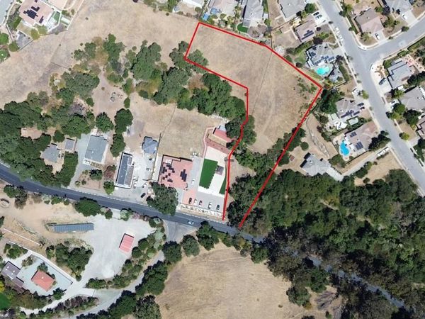 E San Felipe Road , San Jose, CA 95135