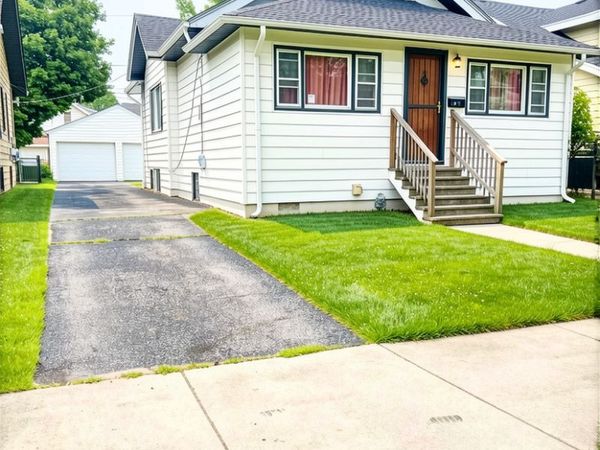 650 Forsythe Avenue , Calumet City, IL 60409