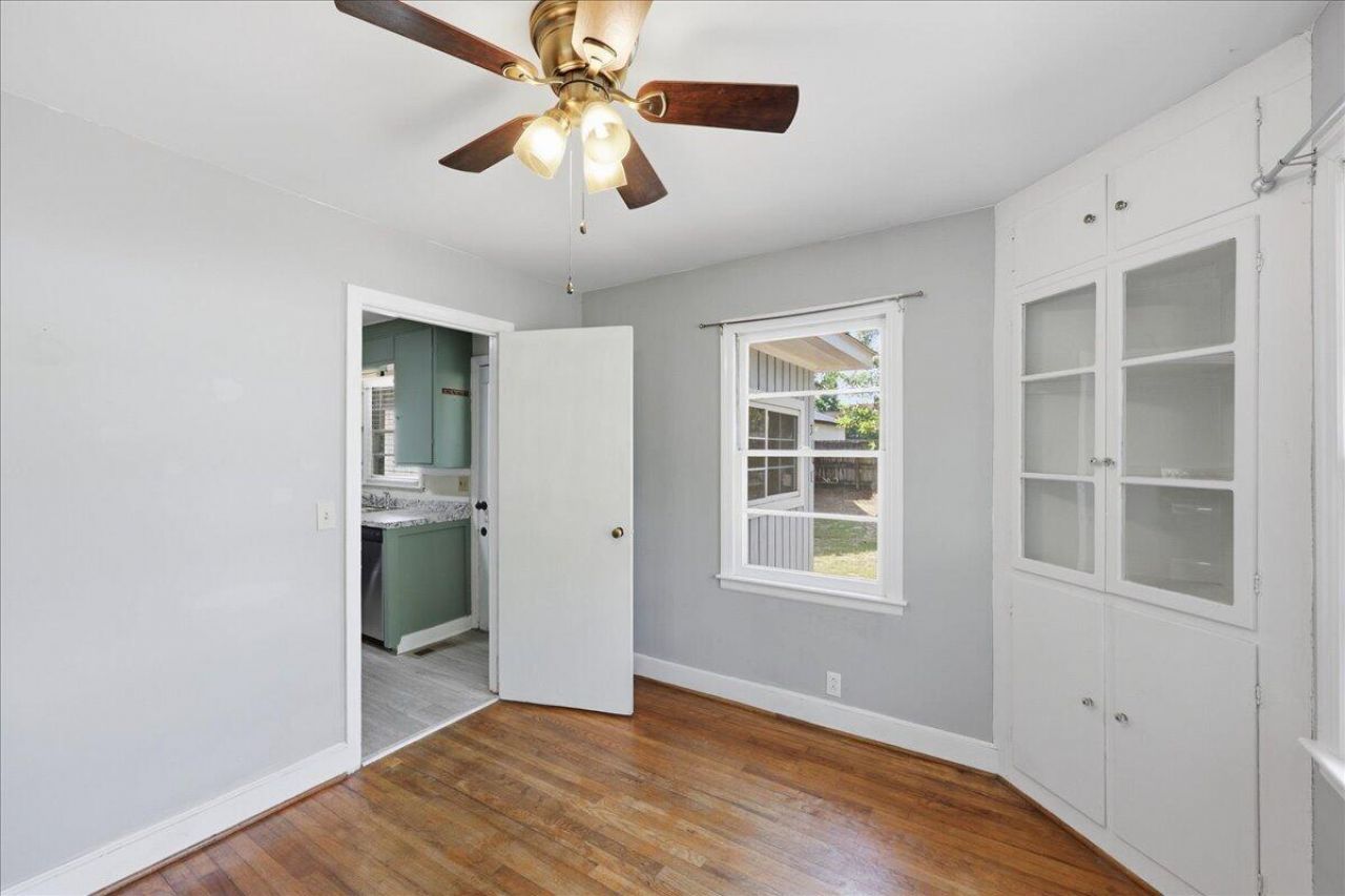 310 Varn Street Photo 11