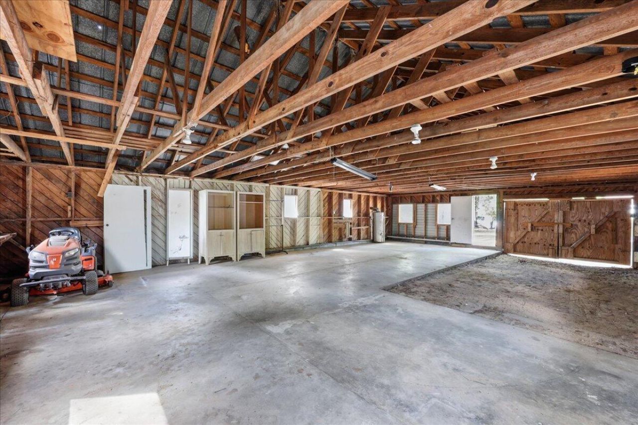310 Varn Street Photo 24