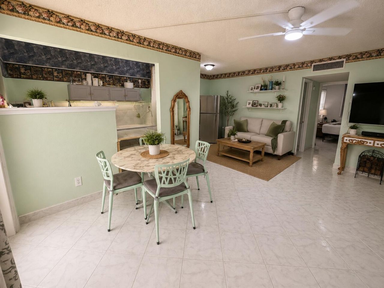 2400 NE 10th Street, Unit 205, Pompano Beach, FL 33062 Photo