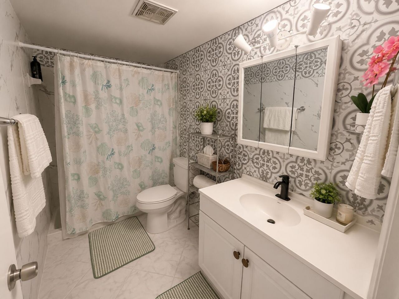 2400 NE 10th Street, Unit 205, Pompano Beach, FL 33062 Photo