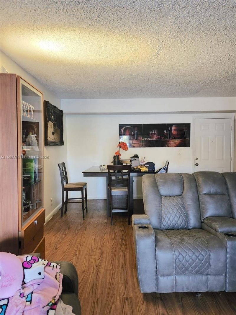 18101 NW 68th Ave , Unit D101, Hialeah, FL 33015 Photo
