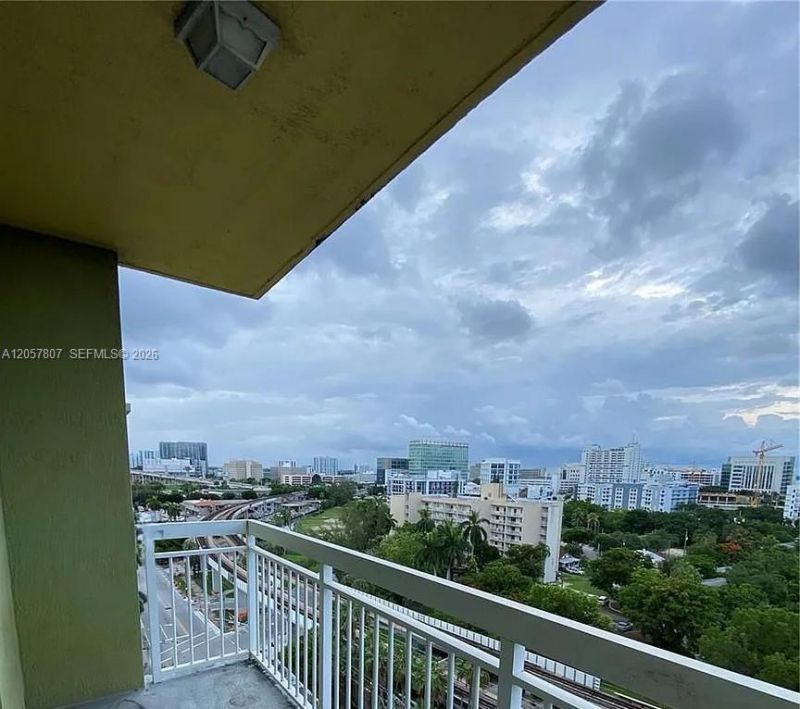 816 NW 11th St , Unit 1203, Miami, FL 33136 Photo
