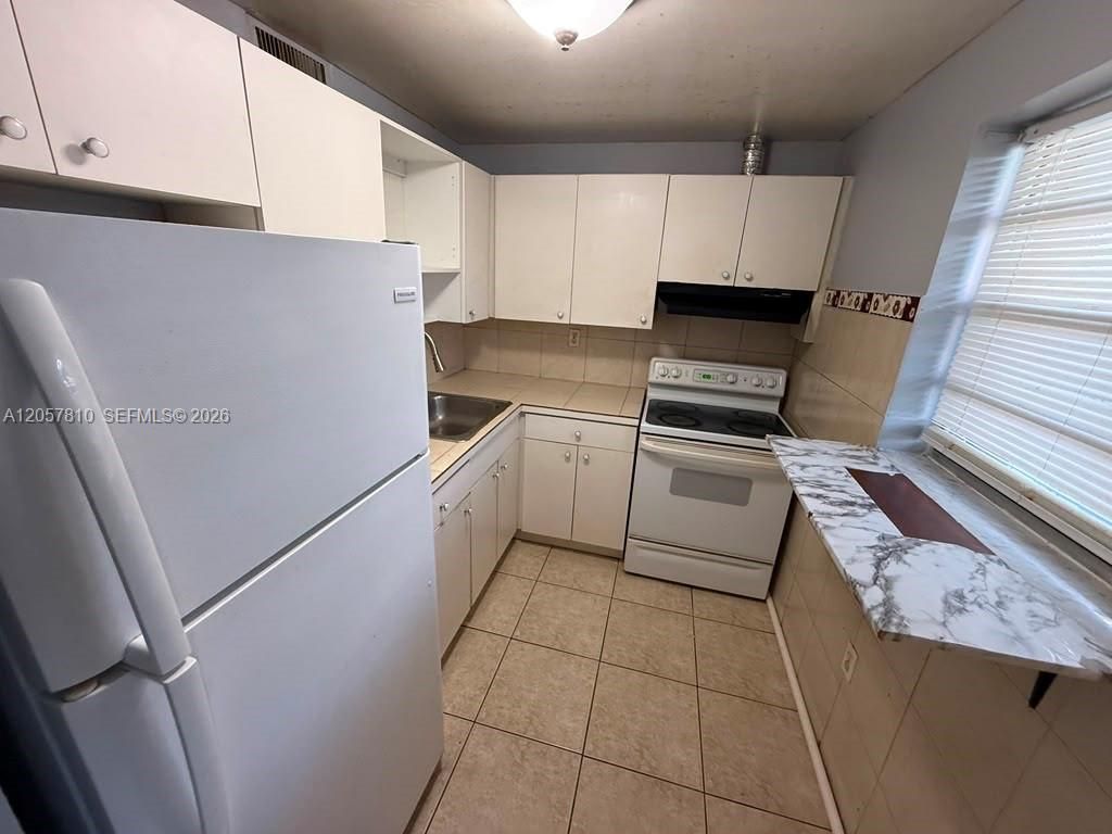 6095 W 18th Ave , Unit S330, Hialeah, FL 33012 Photo