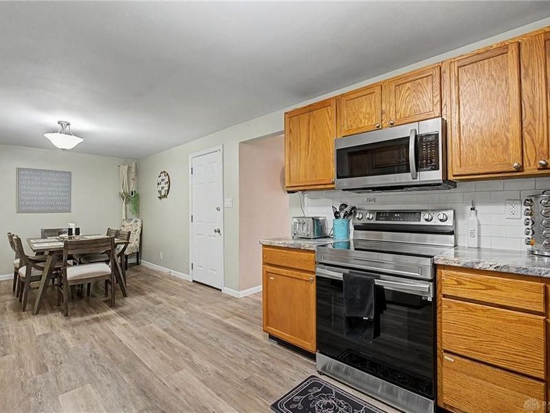 5243 Wakefield Drive, Fairborn, OH 45324 Photo 16