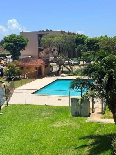 4717 NW 7th St, Unit 306-10, Miami, FL 33126 Photo