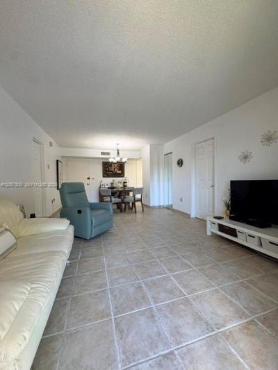 4717 NW 7th St, Unit 306-10, Miami, FL 33126 Photo