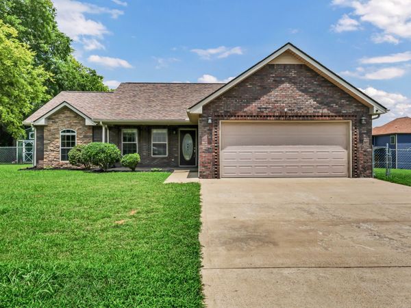 1453 Rustys Ln , Clarksville, TN 37042