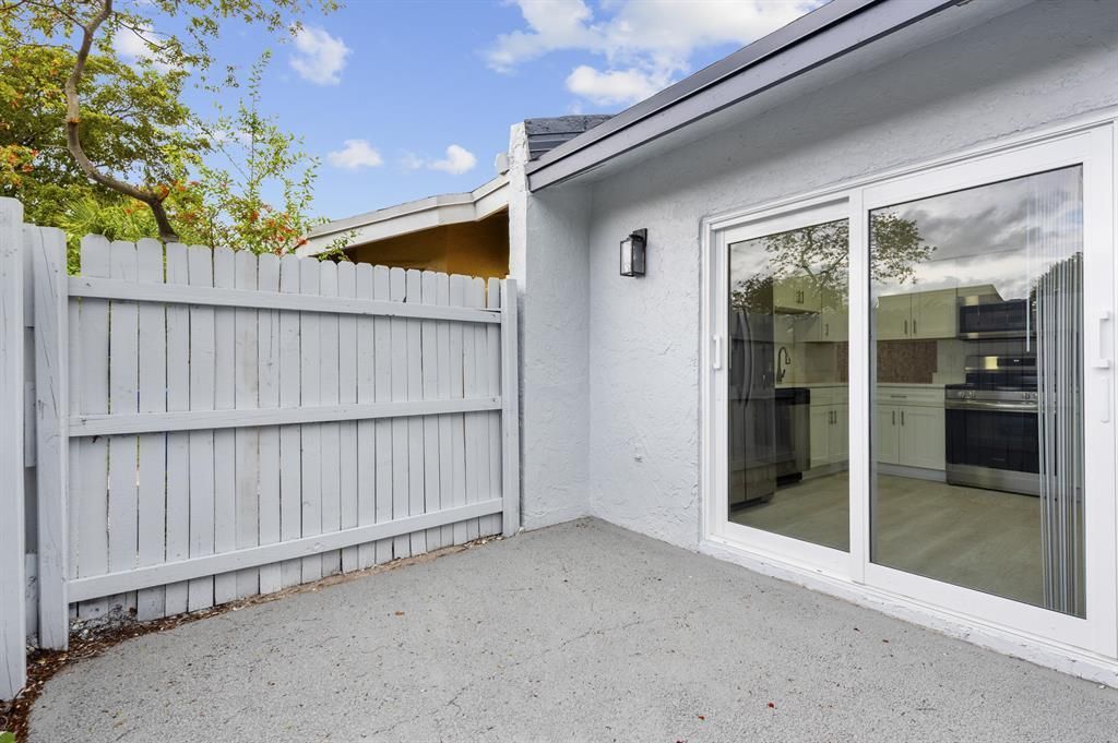 6993 NW 29th Way, Fort Lauderdale, FL 33309 Photo