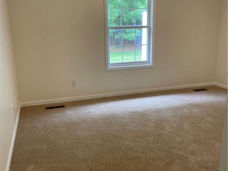 18511 Woodhaven Drive, Strongsville, OH 44149 Photo 13